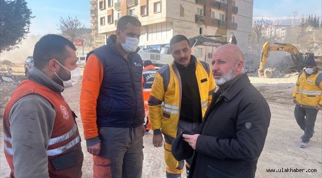 Başkan Çolakbayrakdar, deprem bölgesindeki çalışmaları kontrol etti