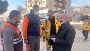 Başkan Çolakbayrakdar, deprem bölgesindeki çalışmaları kontrol etti
