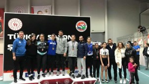 Genç sporcu Fatma Sivritaş Türkiye ikincisi oldu