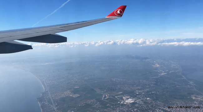 İstanbul-Kayseri uçağının tekeri, iniş esnasında patladı