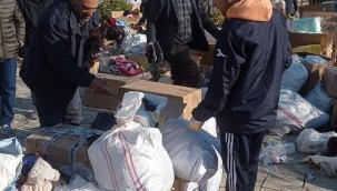 Kayseri ASKF'den, deprem bölgesine 7 TIR malzeme desteği 