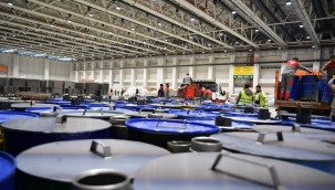 Kayseri OSB Teknik Koleji deprem bölgesi için 200 varil soba üretti