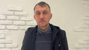 Kendi malzemeleri ile afet bölgesine giderek enkazdan 4 can kurtardı