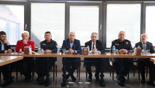 Muhtarlar toplantısında gündem deprem