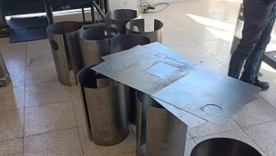 Nevşehir'de meslek lisesi öğretmen ve öğrencileri depremzedeler için soba üretiyor