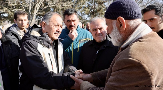 Özhaseki, Kahramanmaraş'ta incelemelerde bulundu