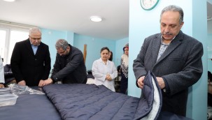 Talas Belediyesi, depremzedelere uyku tulumu gönderiyor