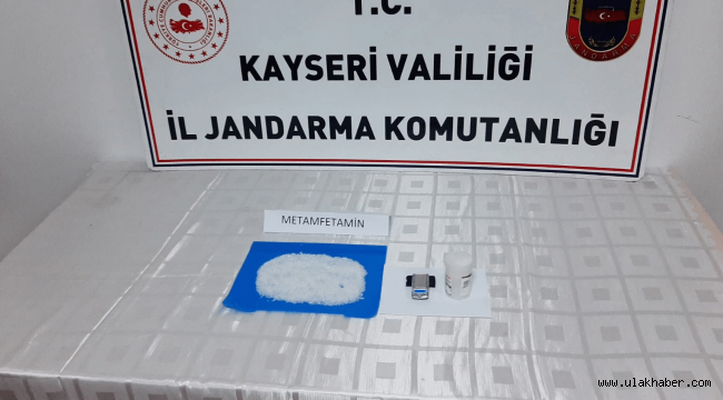 Kayseri'de 60 bin lira değerinde uyuşturucu madde taşıyan şahıs yakalandı