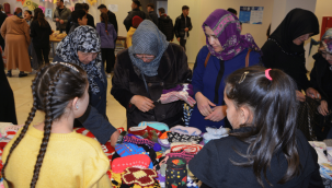Özvatanlı öğrenciler, depremzedeler için kermes düzenledi