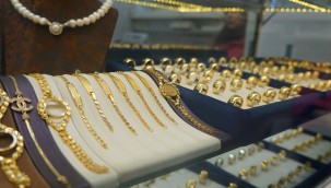 Altın fiyatlarında dalgalı seyir sürüyor