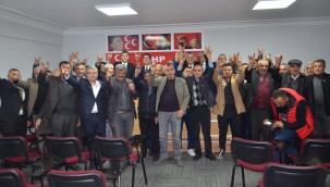 İYİ Parti'den 200 kişi MHP'ye katıldı!
