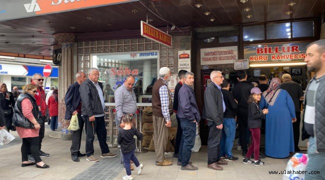 Kayseri'de bayram alışverişi yoğunluğu