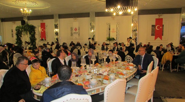 Vakıflar'dan 600 kişilik iftar yemeği 
