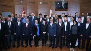 AK Parti Kayseri milletvekilleri mazbatalarını aldı 