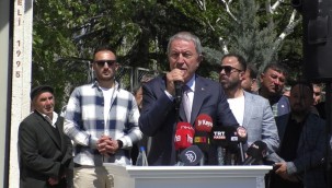 Bakan Akar: Şehitlerimizin kanını yerde bırakmadık, bırakmayacağız