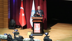 Bakan Akar: TSK'nın şu an oradan (Suriye) çekilmesi felaket olur