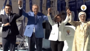 DEVA Partisi Kayseri Kurucu İl Başkanı Begüm Başmısırlı, AK Parti'ye katıldı