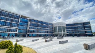 Gelin arabasının önünü kesip kavga çıkartan sanıkların yargılanmasına devam edildi