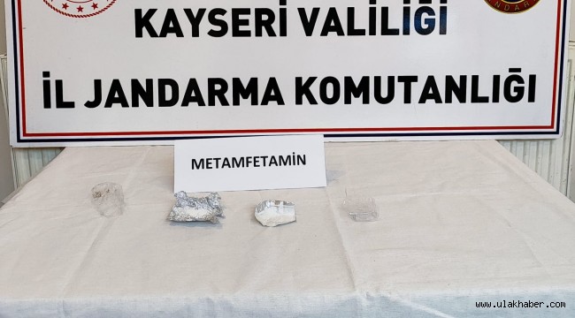 Kayseri'de bir kişinin iç çamaşırında uyuşturucu madde bulundu! 