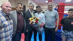 Ak Parti Milletvekili Şaban Çopuroğlu'ndan şampiyonlara ziyaret