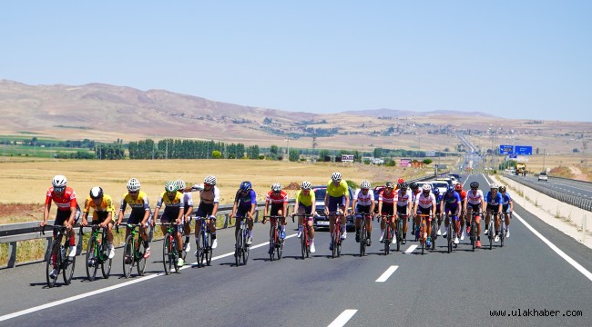 Erciyes Uluslararası Yol Bisiklet Yarışları Grand Prix Kültepe etabı ile devam ediyor