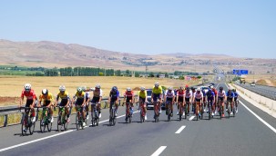 Erciyes Uluslararası Yol Bisiklet Yarışları Grand Prix Kültepe etabı ile devam ediyor