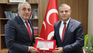 MHP İl Başkanı Demirezen'e ilk ziyareti Ülkü Ocakları yaptı
