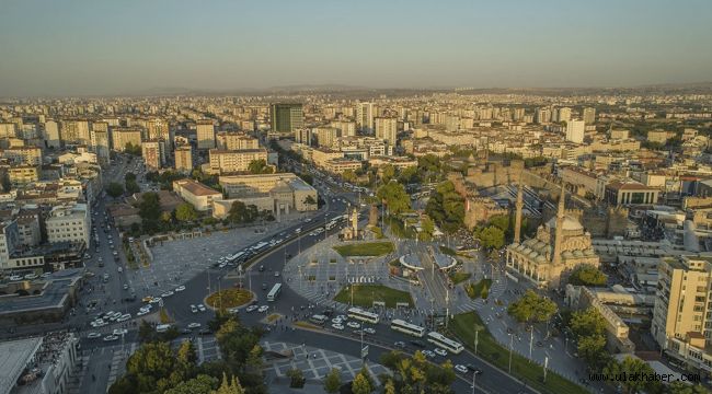 27 ve 30 Ağustos sabahı Cumhuriyet Meydanı trafiğe kapatılacak