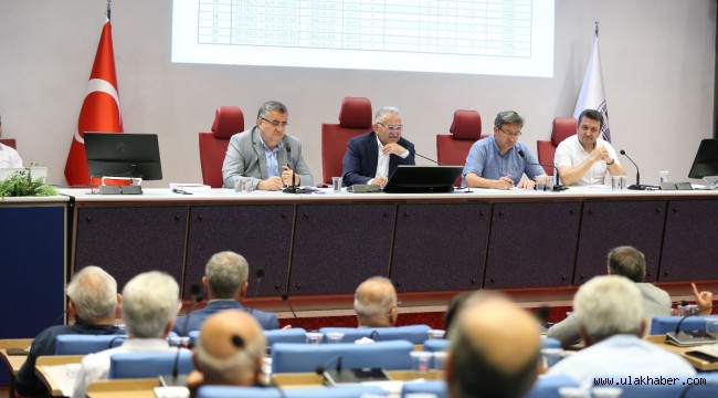 Büyükşehir Belediye Meclisi, 111 maddeyi karara bağladı