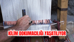 Kayseri Sanatçılar Sokağı'nda geleneksel kilim dokumacılığı yaşatılıyor