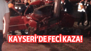 Direksiyon hakimiyetini kaybeden sürücü aydınlatma direğine çarptı!