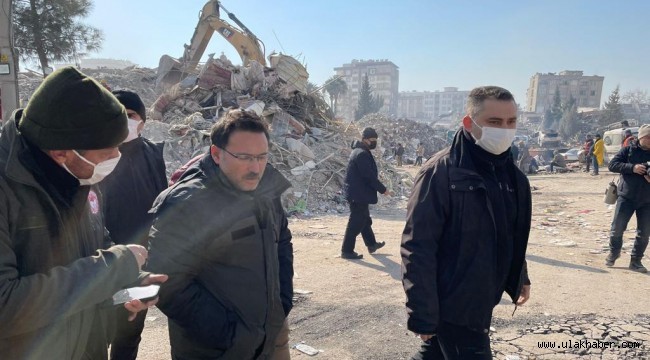 Vali Çiçek, "Deprem sebebiyle taşınan okullar oldu, öğrencilerimizin hayatı her şeyden önemlidir"