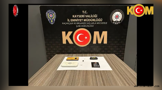 Polis ekiplerinden kopya şebekesine baskın: 4 şüpheli yakalandı