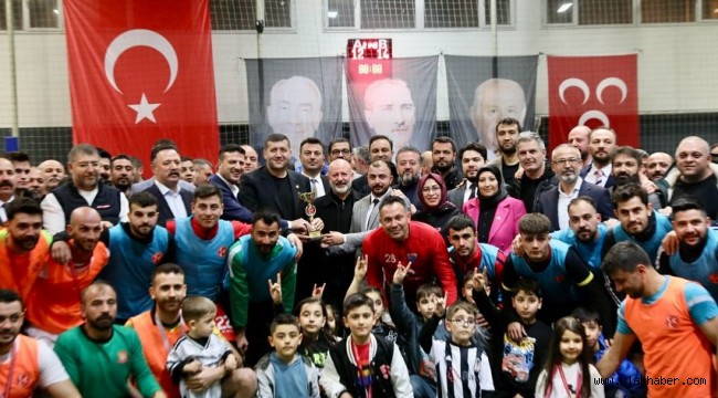 BAŞKAN ÇOLAKBAYRAKDAR, 'BÖLGELER ARASI FUTBOL TURNUVASI'NIN FİNAL MAÇINI İZLEDİ