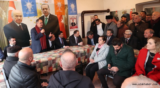 BAKAN MEHMET ÖZHASEKİ, KARS'TA KONUŞTU: "ŞEHİRLERİN GELECEĞİ YEREL YÖNETİCİLERİN UFUKLARIYLA DOĞRU ORANTILIDIR"