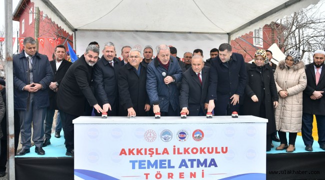 BAŞKAN BÜYÜKKILIÇ, AKKIŞLA İLKOKULU TEMEL ATMA TÖRENİ'NE KATILDI