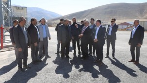 Başkan Öztürk, "Bahar ayları ile beraber sıcak asfalt yapılmamış yolumuz kalmayacak"