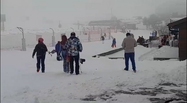 Cemre karla birlikte düştü: Erciyes'te kar kalınlığı 97 santimetreyi buldu
