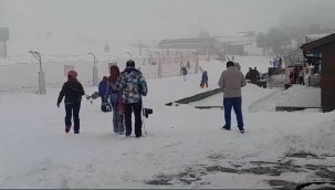 Cemre karla birlikte düştü: Erciyes'te kar kalınlığı 97 santimetreyi buldu