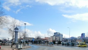 Hacılar'da siyasi afiş ve broşürler toplatıldı