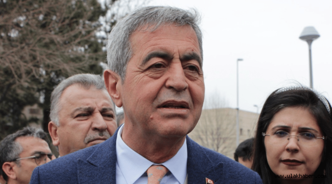 İYİ Parti Kayseri Büyükşehir Belediye Başkan Adayı Yücel, "Belediye kaynaklarıyla Memduh Bey kendine reklam yapıyor"