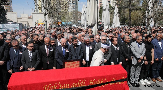 CHP İl Başkanı Feyzullah Keskin'in oğlu Hüseyin Keskin için cenaze töreni düzenlendi