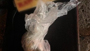 Durumundan şüphelenilerek durdurulan sürücü uyuşturucu madde ile yakalandı 