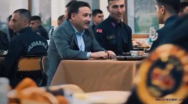 Vali Çiçek iftarda Mehmetçik ile bir araya geldi